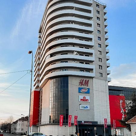 Plaza Apartment Satu Mare Bagian luar foto
