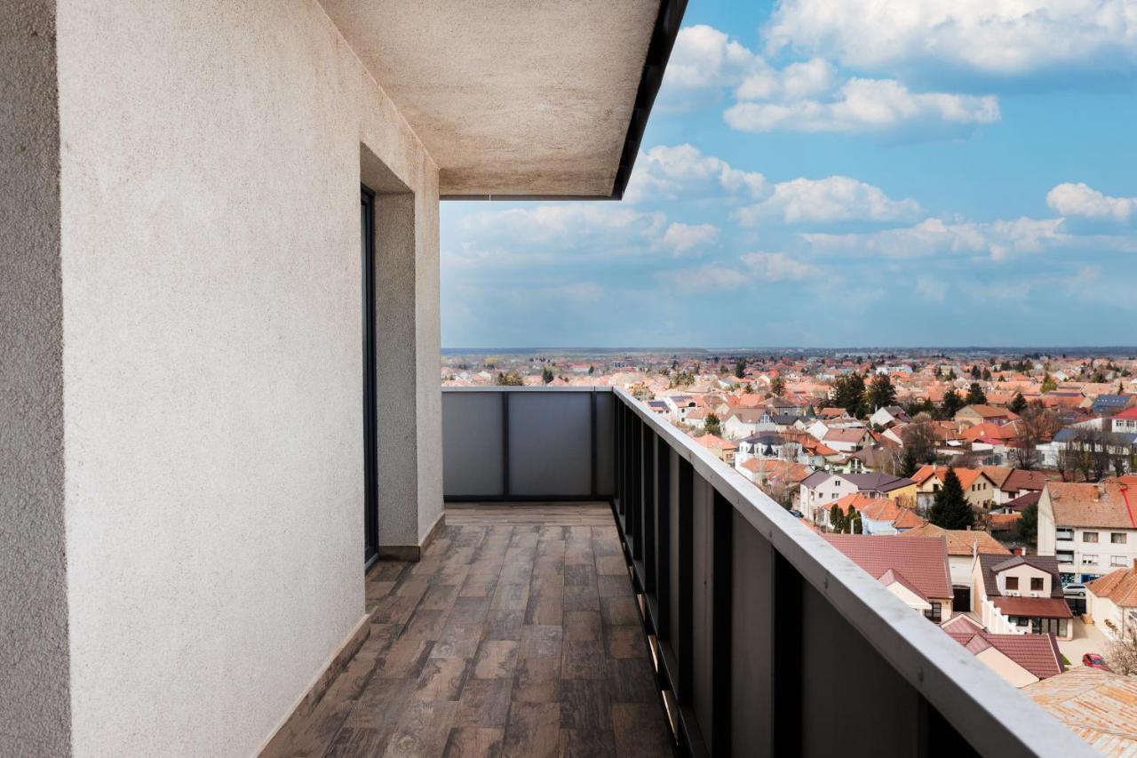 Plaza Apartment Satu Mare Bagian luar foto